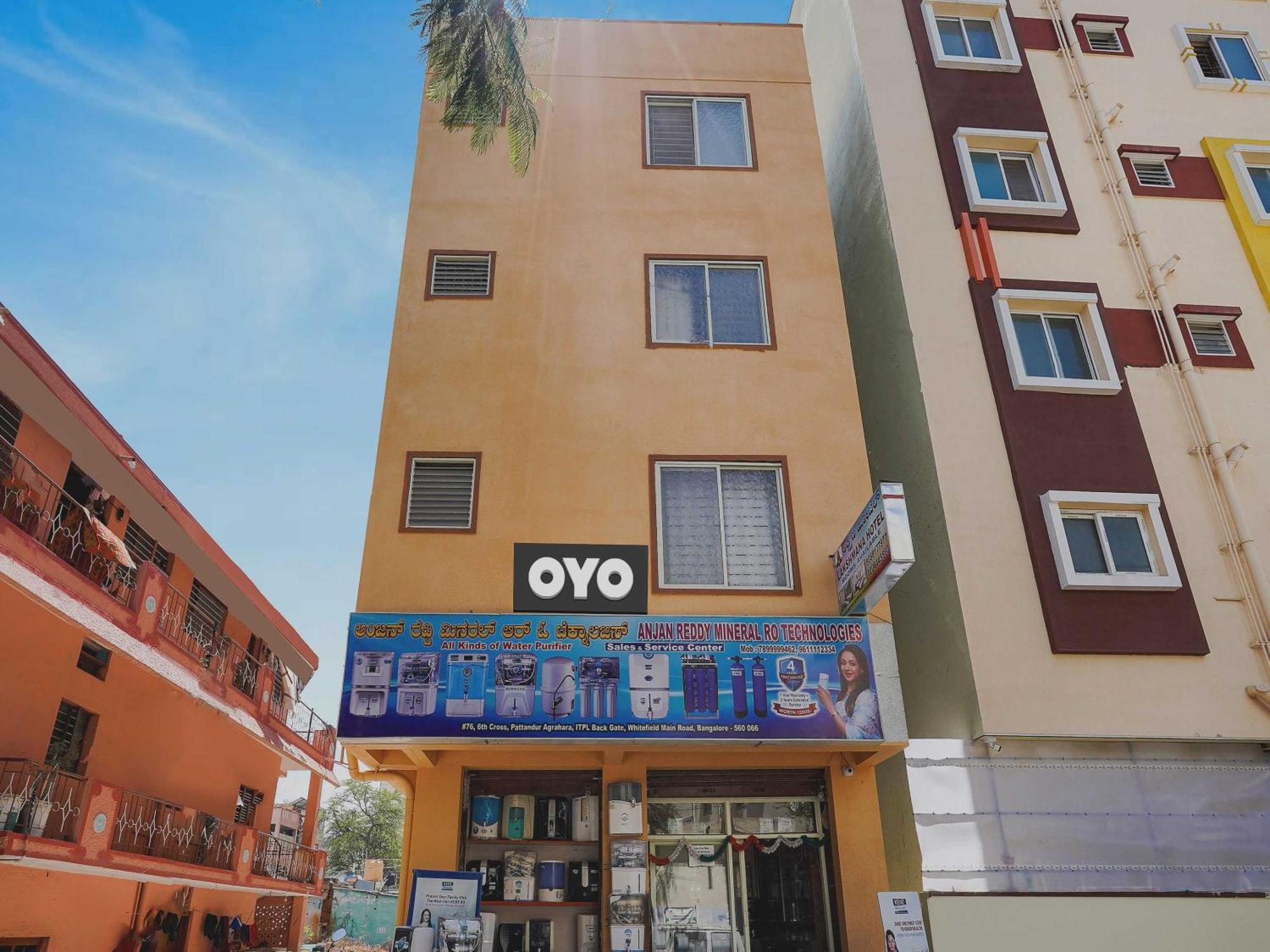 Oyo Flagship Lakshmana Hotel Бангалор Экстерьер фото